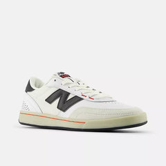 NM440NO2 Shoe, White