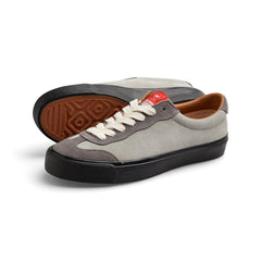 VM004 Shoe Milic Suede Lo Cloudy Cush, Duo Grey / Black