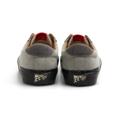 VM004 Shoe Milic Suede Lo Cloudy Cush, Duo Grey / Black